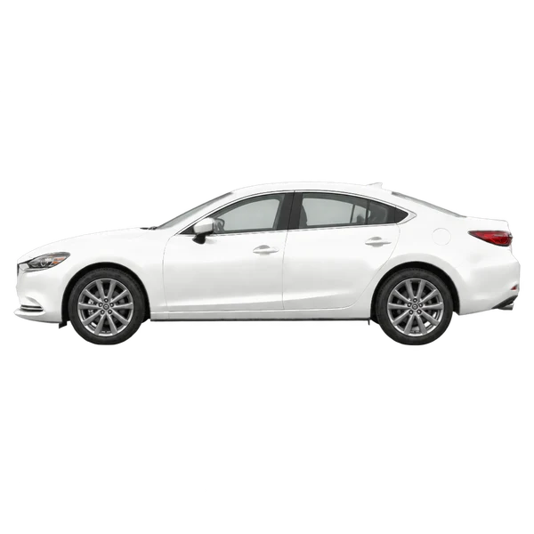 Mazda 6 2018 باللون أبيض، منظر جانبي (متجه إلى اليسار)