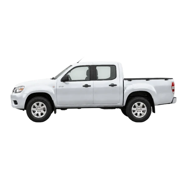 Mazda BT-50 2008 باللون فضي، منظر جانبي (متجه إلى اليسار)