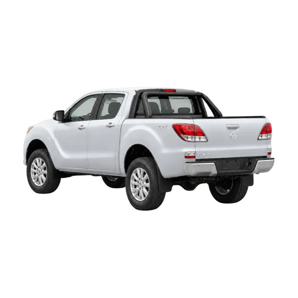 2016 Mazda BT-50 in Silber, Ansicht: Dreiviertelansicht von hinten (nach links gerichtet)