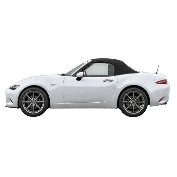 Mazda MX-5 2019 باللون فضي، منظر جانبي (متجه إلى اليسار)