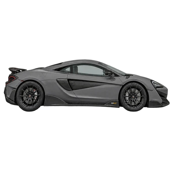 McLaren 600LT 2020 preto, vista lateral (voltada para a direita)