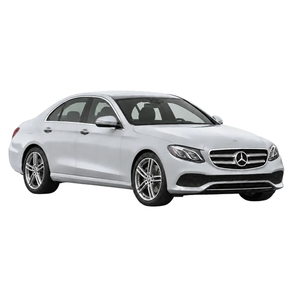 silver 2018 Mercedes-Benz Classe E front three-quarter (facing right) view