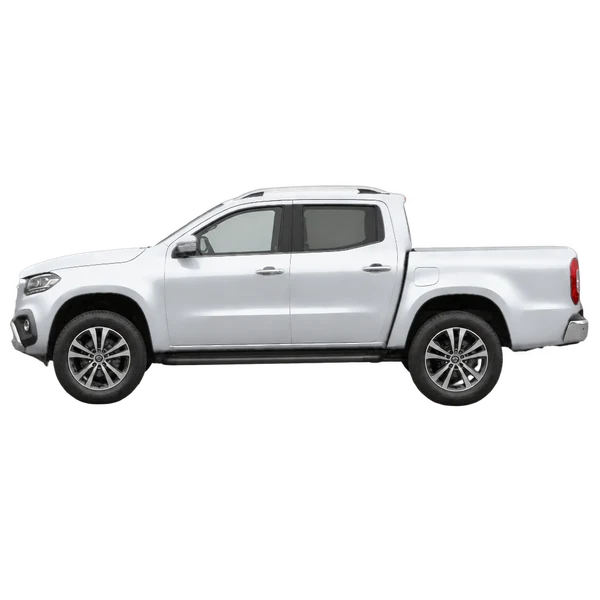 Mercedes-Benz X-Class 2018 en plateado, vista lateral (mirando a la izquierda)