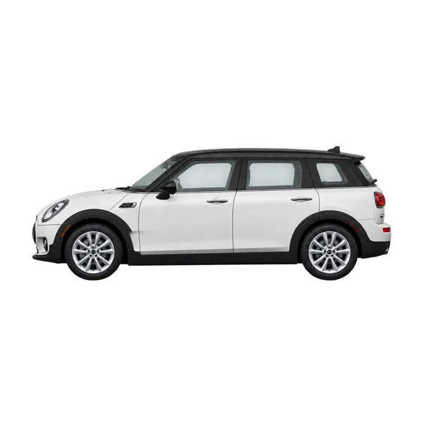 MINI Clubman 2015 باللون أبيض، منظر جانبي (متجه إلى اليسار)