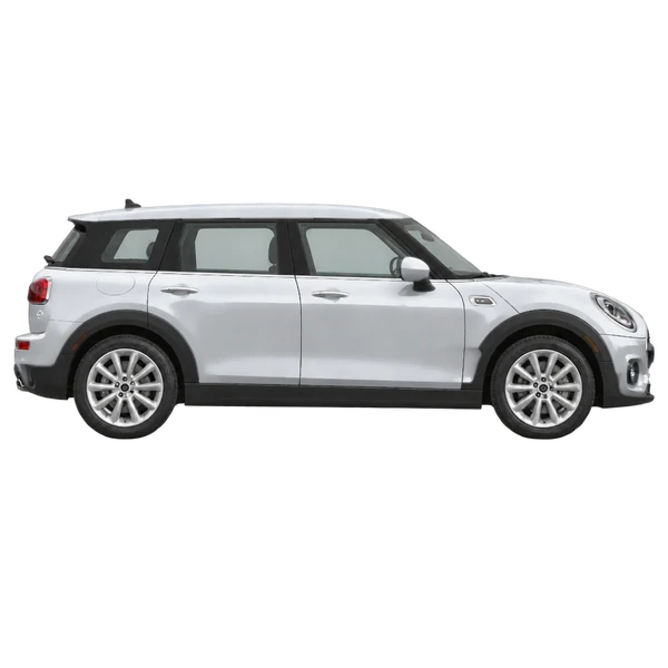 MINI Clubman 2017 باللون فضي، منظر منظر جانبي (باتجاه اليمين)