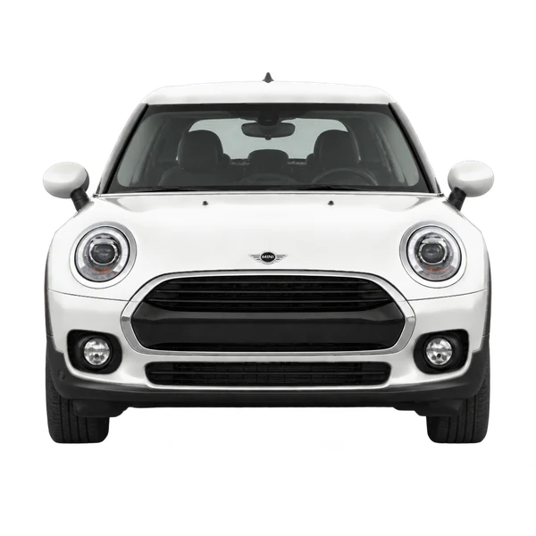 MINI Clubman 2024 باللون أبيض، منظر أمامي
