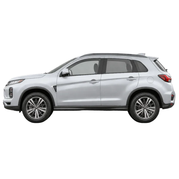 Mitsubishi ASX 2023 باللون فضي، منظر جانبي (متجه إلى اليسار)