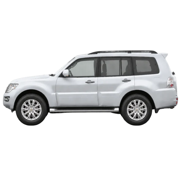 Mitsubishi Pajero 2017 en plateado, vista lateral (mirando a la izquierda)