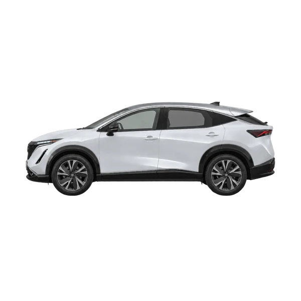 Nissan Ariya 2022 prata, vista lateral (voltada para a esquerda)