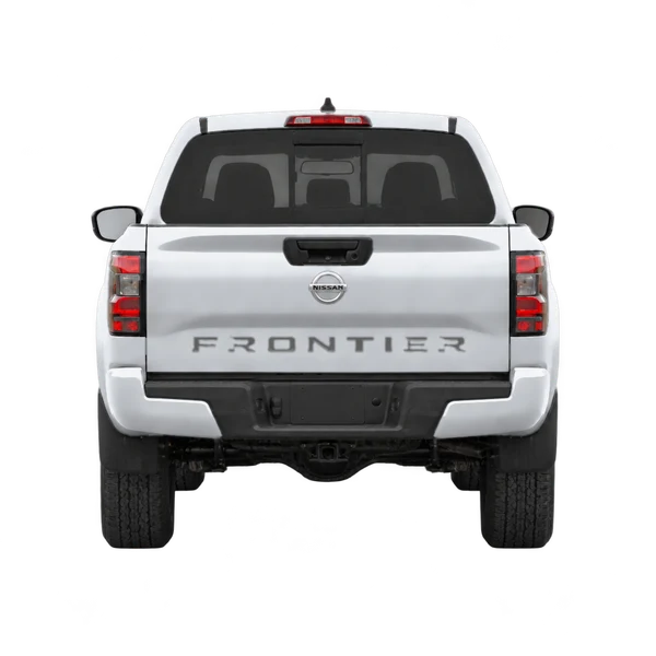 シルバーの2025 Nissan Frontier（リアビュー）