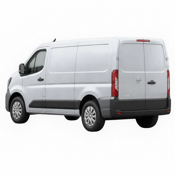 Nissan Interstar-E 2025 argent, vue trois-quarts arrière (orienté vers la gauche)