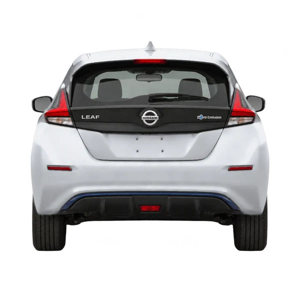 シルバーの2025 Nissan Leaf（リアビュー）