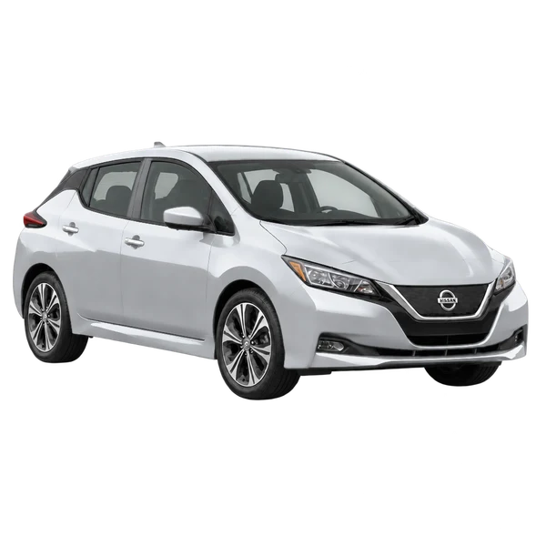 Nissan Leaf 2027 argent, vue trois-quarts avant (orienté vers la droite)