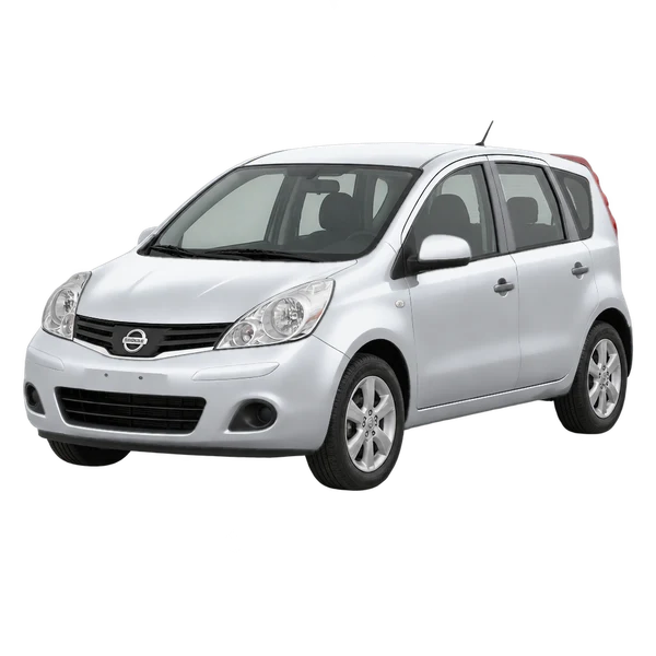 シルバーの2011 Nissan Note(フロントスリークォーター(左向き)ビュー)