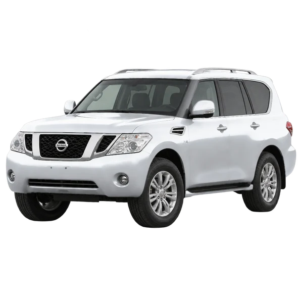 Nissan Patrol 2011 prata, vista dianteira em três quartos (voltada para a esquerda)