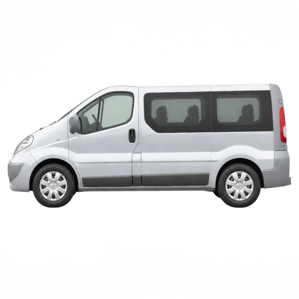 Nissan Primastar 2010 prata, vista lateral (voltada para a esquerda)