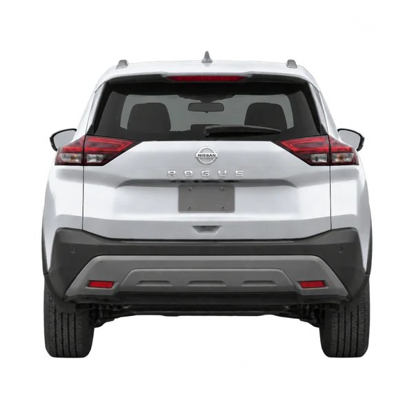 Nissan Rogue 2022 باللون فضي، منظر من الخلف