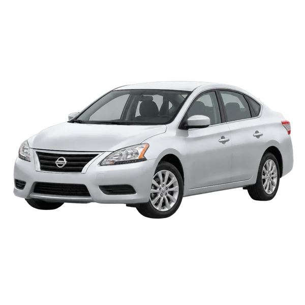 Nissan Sentra 2016 باللون فضي، منظر منظر أمامي بزاوية ثلاثة أرباع (متجه لليسار)