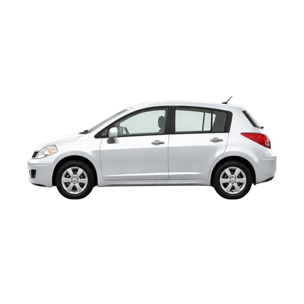 Nissan Tiida 2012 prata, vista lateral (voltada para a esquerda)