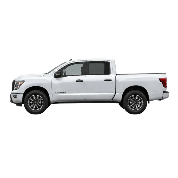 シルバーの2026 Nissan Titan（側面（左向き）ビュー）