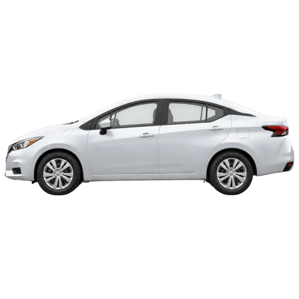 Nissan Versa 2020 argent, vue côté (vers la gauche)