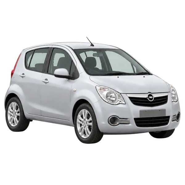 Opel Agila 2015 en plateado, vista tres cuartos frontal (mirando a la derecha)