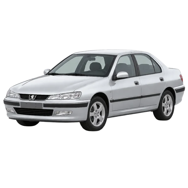 Peugeot 406 2004 باللون فضي، منظر منظر أمامي بزاوية ثلاثة أرباع (متجه لليسار)