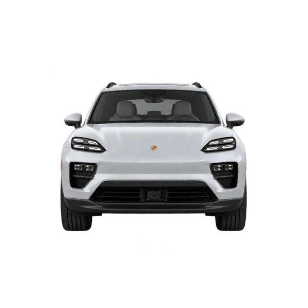 Porsche Macan 4 2026 باللون فضي، منظر أمامي