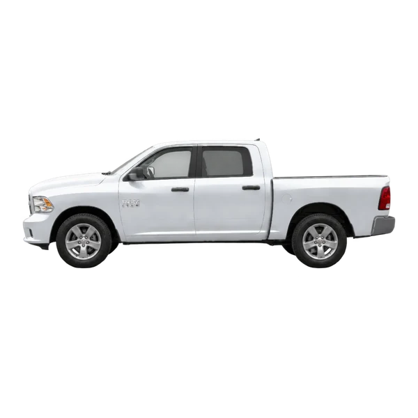 Ram 1500 Classic 2WD 2024 en plateado, vista lateral (mirando a la izquierda)