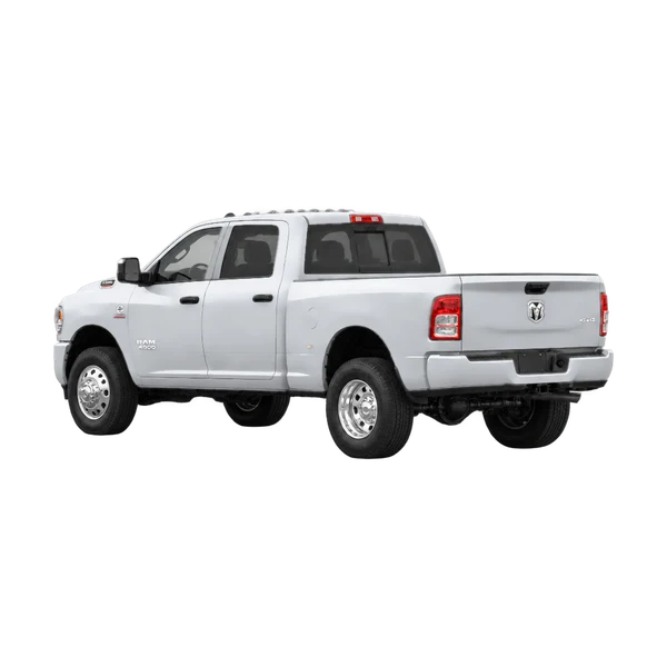 Ram 4500 2024 prata, vista três quartos traseira (voltada para a esquerda)