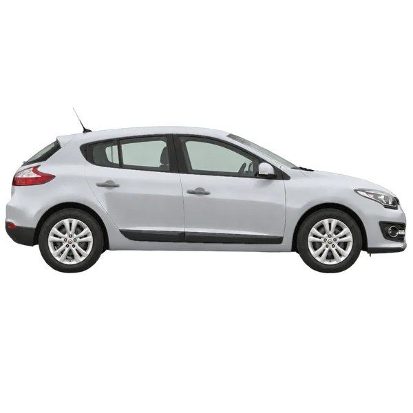 Renault Megane 2013 باللون فضي، منظر منظر جانبي (باتجاه اليمين)