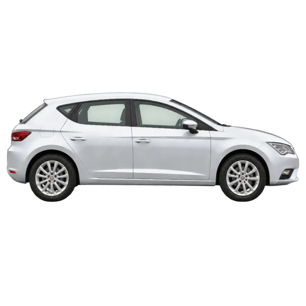 SEAT Leon 2013 باللون فضي، منظر منظر جانبي (باتجاه اليمين)
