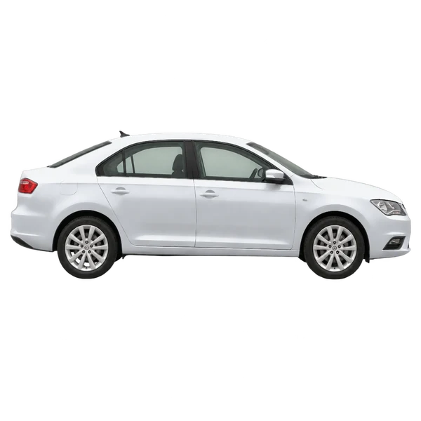 SEAT Toledo 2016 باللون فضي، منظر منظر جانبي (باتجاه اليمين)