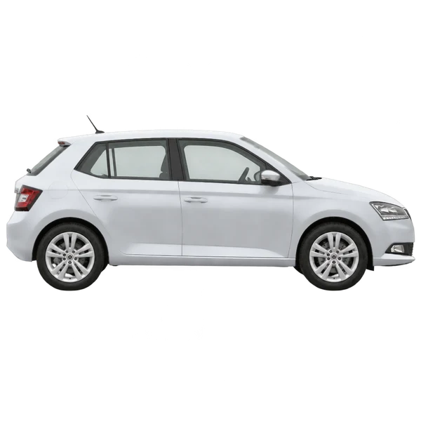 Skoda Fabia 2020 en plateado, vista lateral (hacia la derecha)