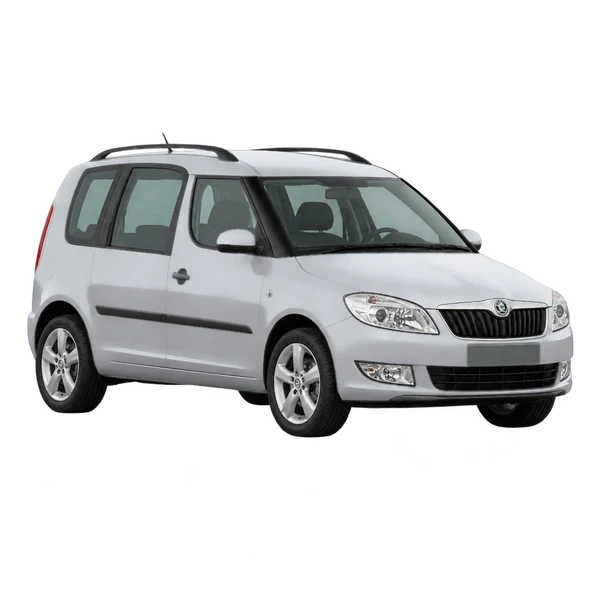 Skoda Roomster 2012 argent, vue trois-quarts avant (orienté vers la gauche)