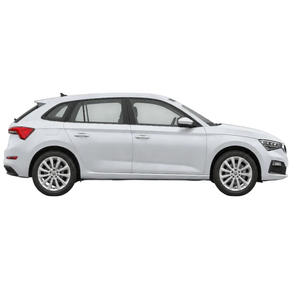 Skoda Scala 2023 en plateado, vista lateral (hacia la derecha)