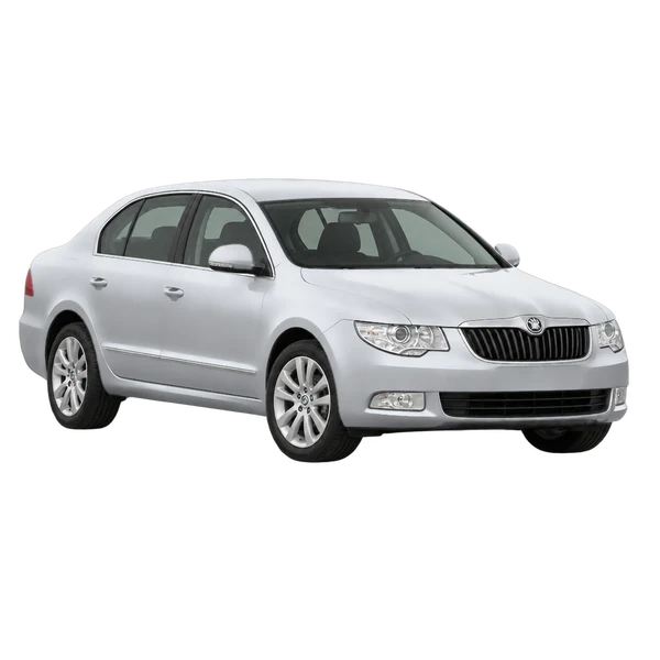 シルバーの2011 Skoda Superb（フロントスリークォーター(左向き)ビュー）