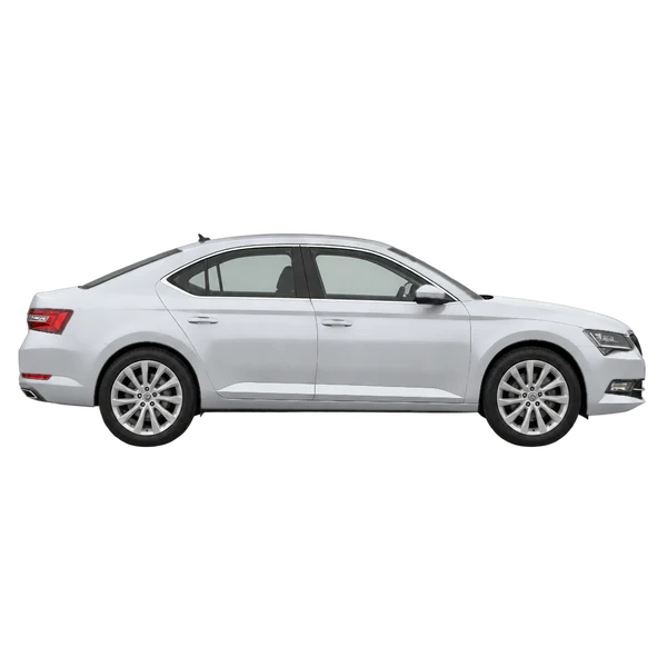 シルバーの2019 Skoda Superb（側面（右向き）ビュー）