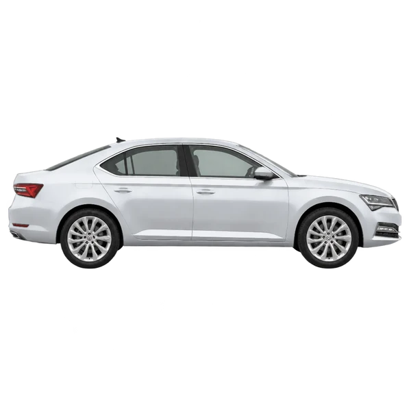 シルバーの2023 Skoda Superb（側面（右向き）ビュー）