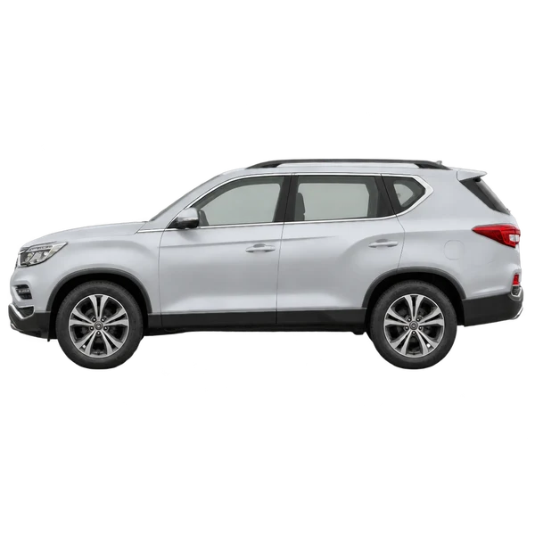 SsangYong Rexton 2019 باللون فضي، منظر جانبي (متجه إلى اليسار)
