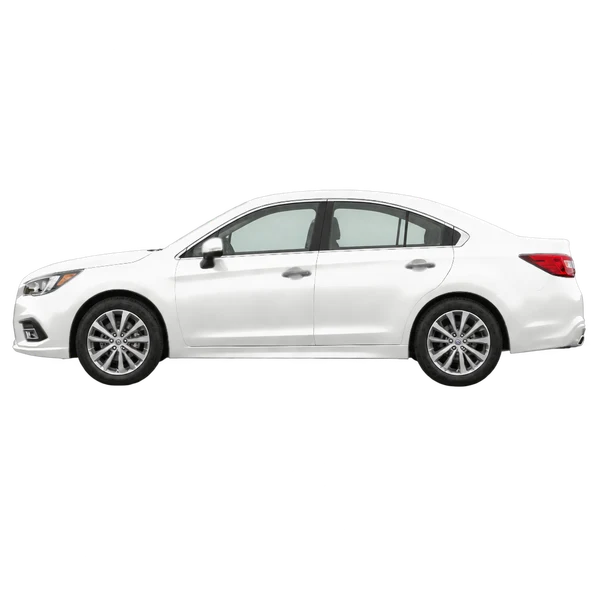 Subaru Liberty 2018 en blanco, vista lateral (mirando a la izquierda)