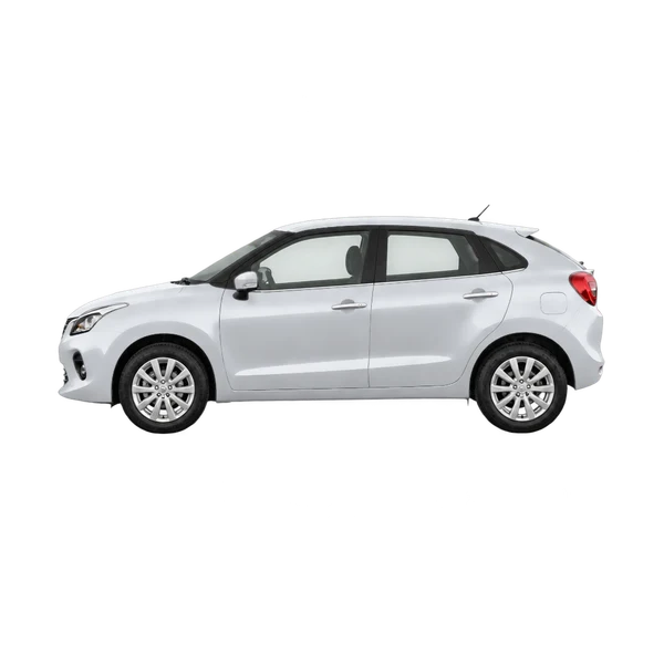 Suzuki Baleno 2018 en plateado, vista lateral (mirando a la izquierda)