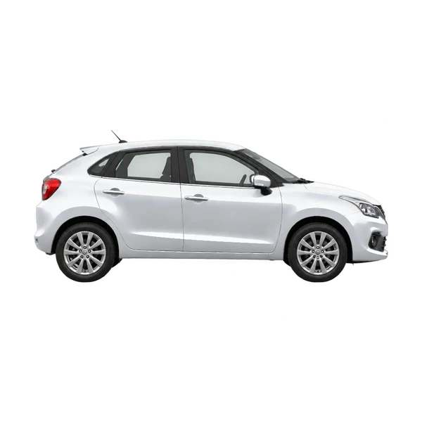 Suzuki Baleno 2019 en plateado, vista lateral (hacia la derecha)