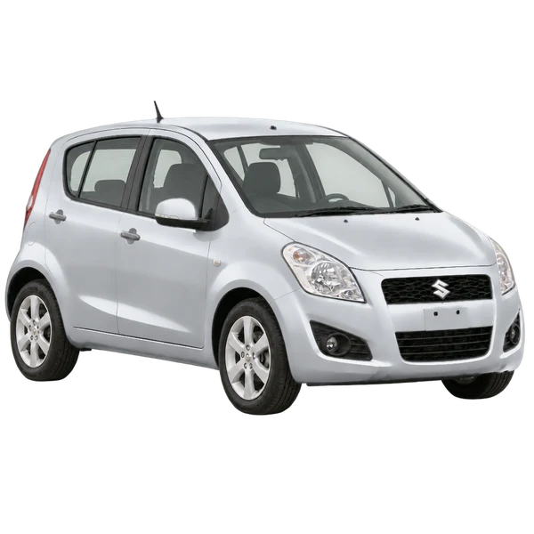 Suzuki Splash 2015 prata, vista três quartos dianteiro (voltado para a direita)