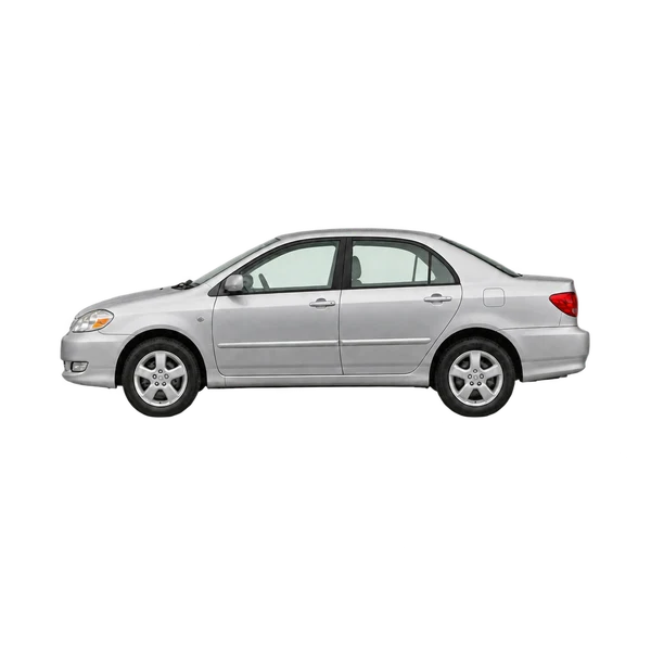 Toyota Altis 2005 باللون فضي، منظر جانبي (متجه إلى اليسار)