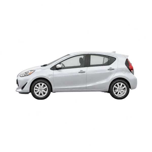 Toyota Aqua 2017 en plateado, vista lateral (hacia la derecha)