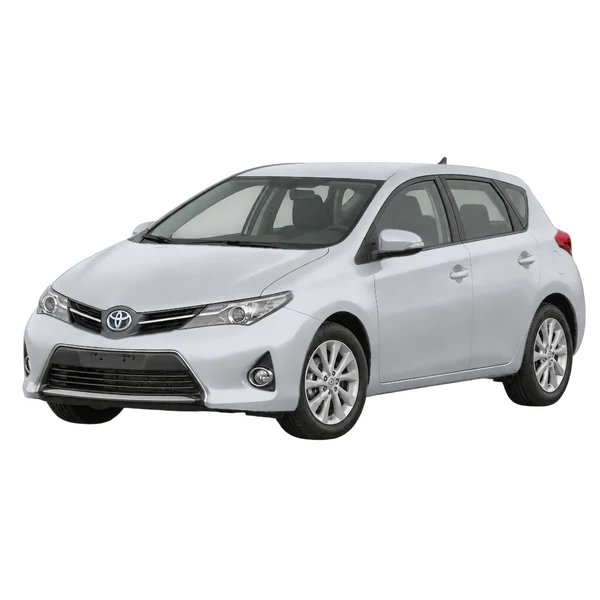 Toyota Auris 2014 en plateado, vista frontal tres cuartos (hacia la izquierda)
