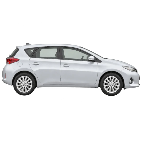 Toyota Auris 2014 en plateado, vista lateral (hacia la derecha)