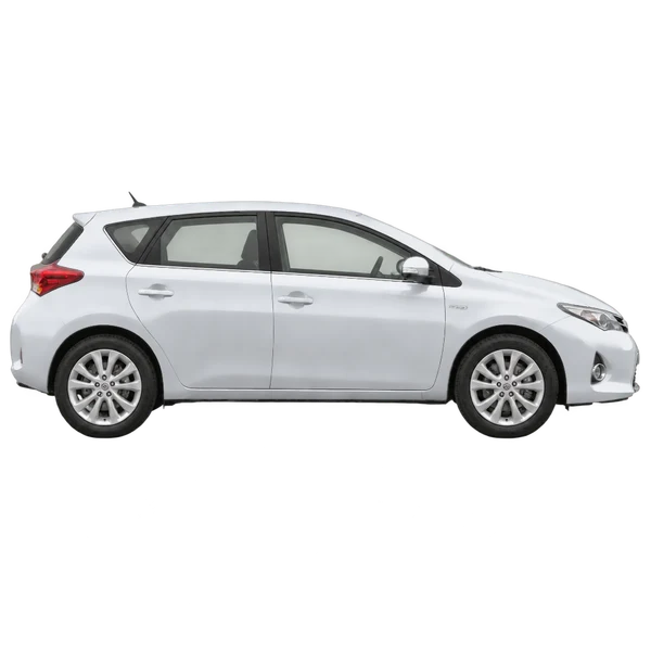 Toyota Auris 2015 en plateado, vista lateral (hacia la derecha)