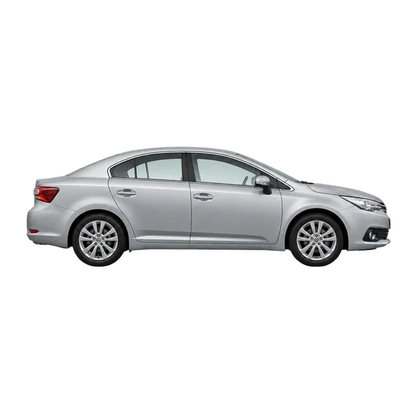 Toyota Avensis 2015 en plateado, vista lateral (hacia la derecha)